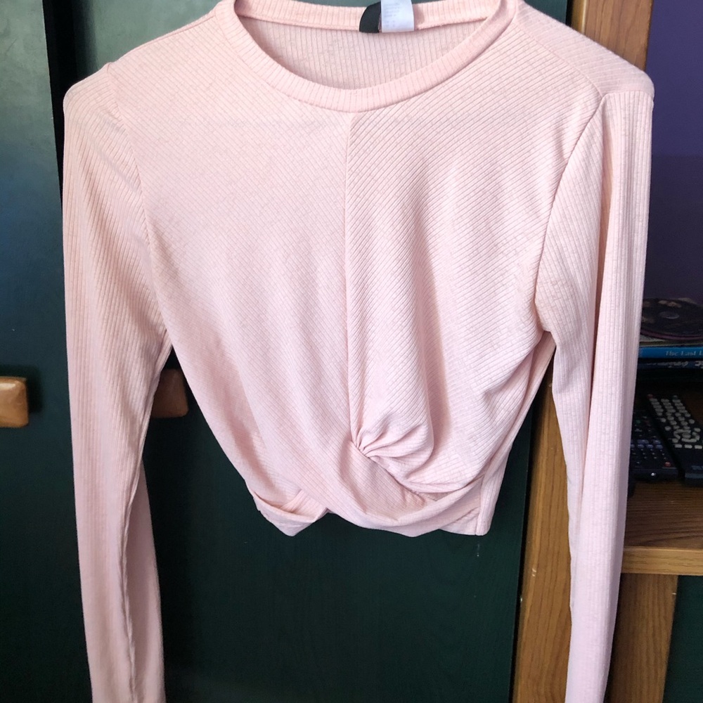 Long sleeved cropped tee